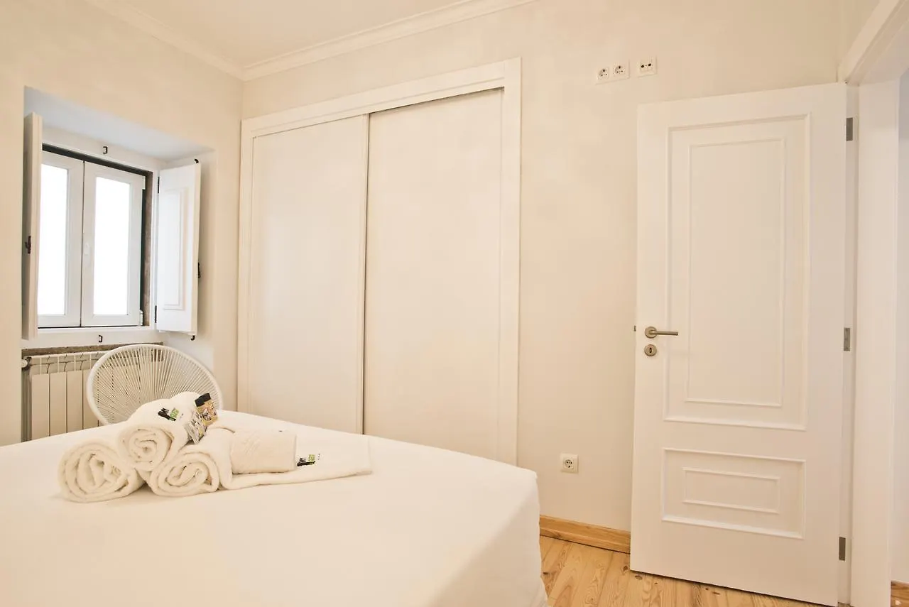 Lisboa Bmyguest - Sao Bento Garage Apartment