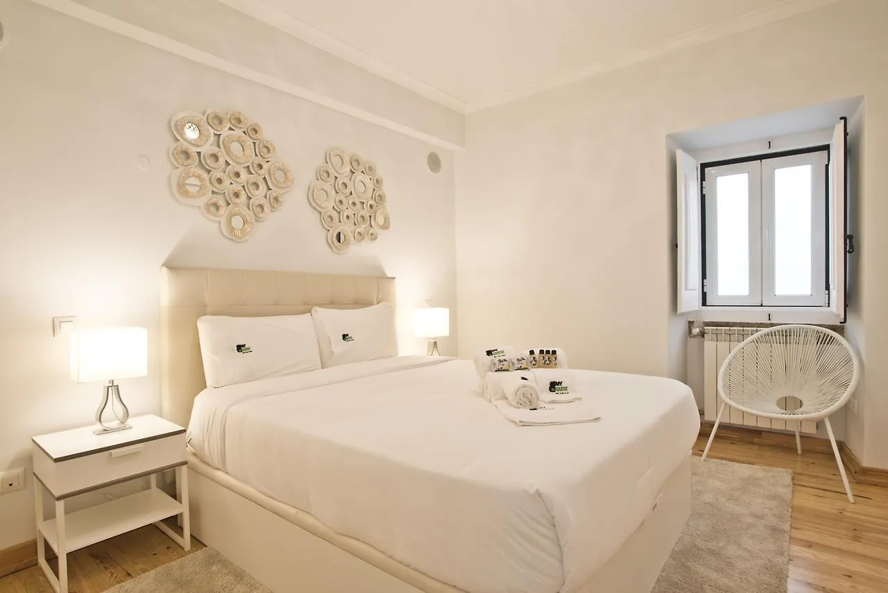 Lisboa Bmyguest - Sao Bento Garage Apartment