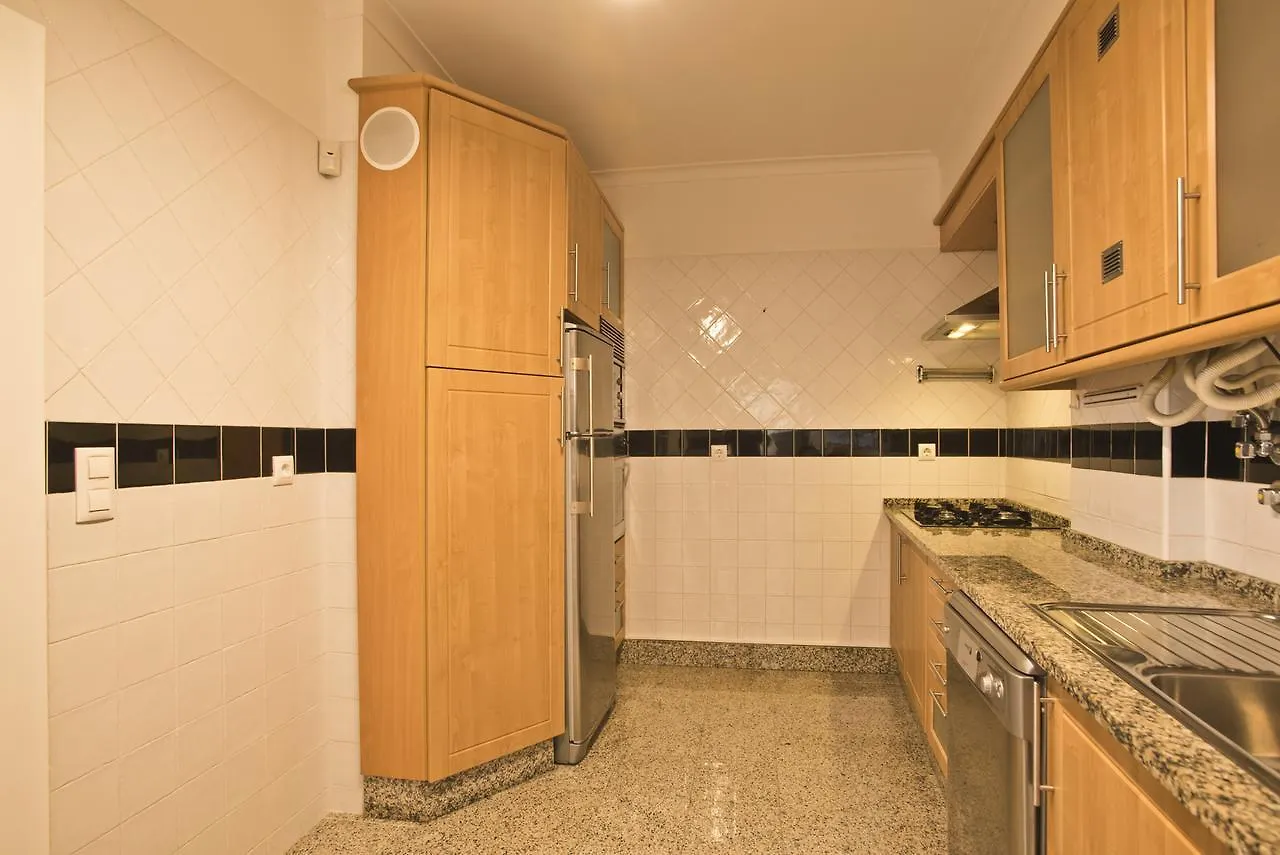 Lisboa Bmyguest - Sao Bento Garage Apartment
